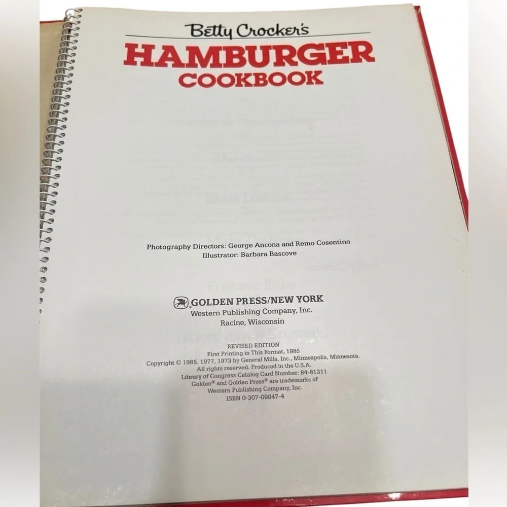 Lot of 2 Vintage Betty Crocker's Cookbooks - 1984 Chicken 1985 Hamburger